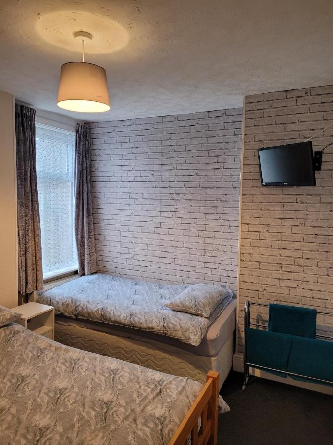 The Clevedon Bed & Breakfast Blackpool Eksteriør bilde
