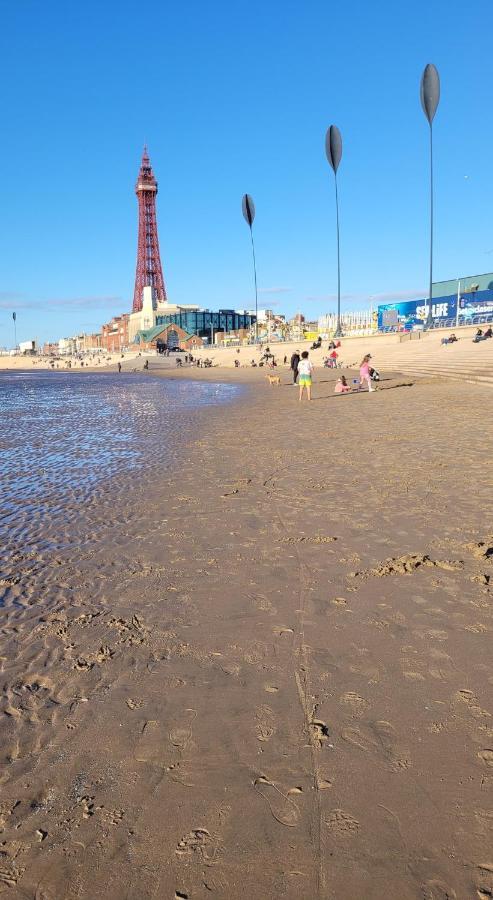 The Clevedon Bed & Breakfast Blackpool Eksteriør bilde