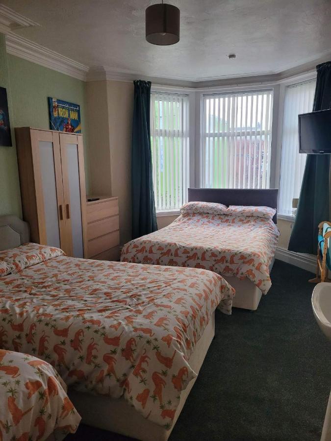 The Clevedon Bed & Breakfast Blackpool Eksteriør bilde