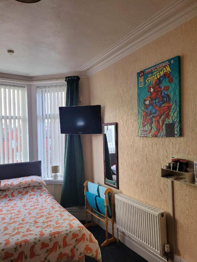 The Clevedon Bed & Breakfast Blackpool Eksteriør bilde
