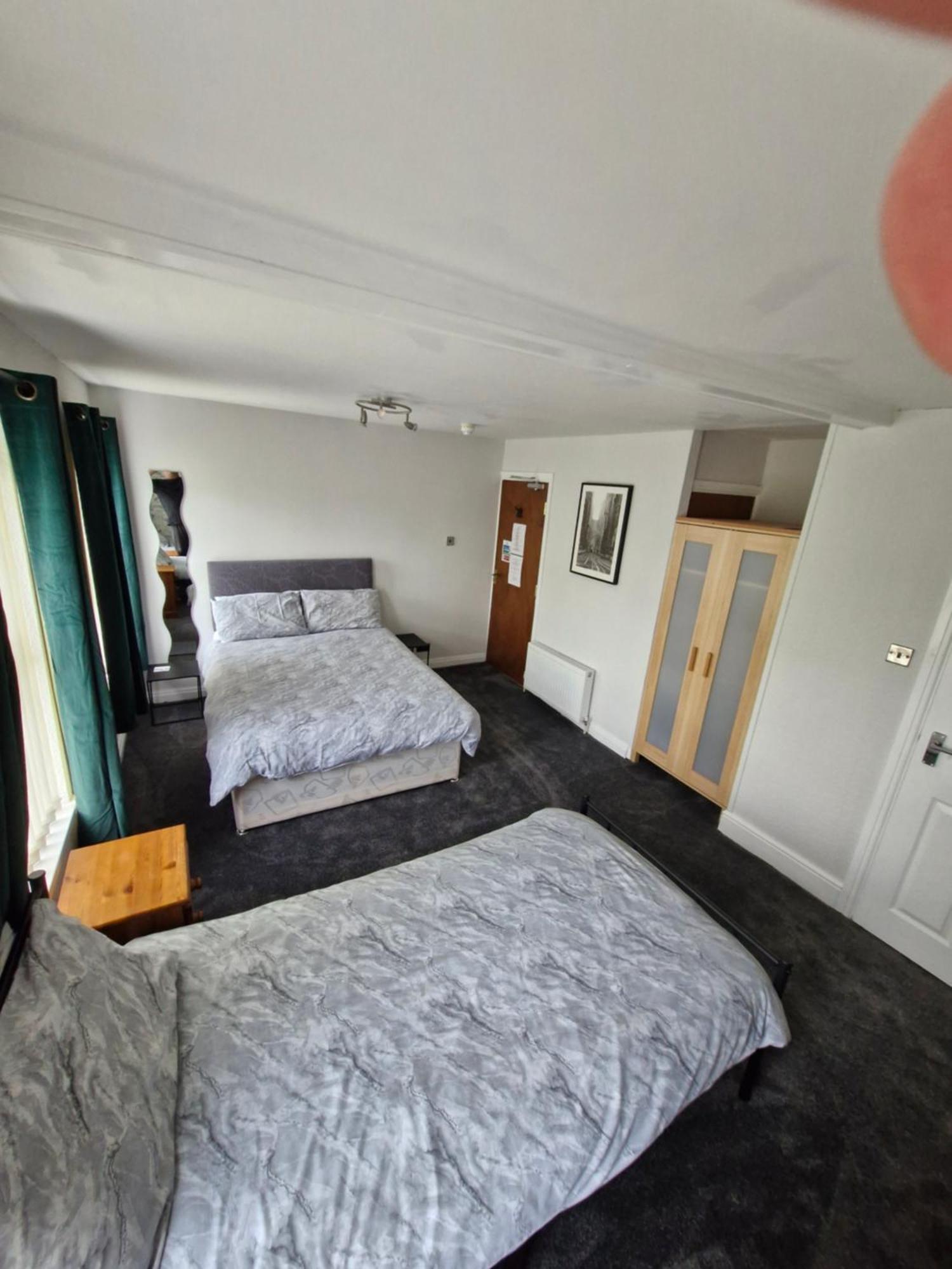 The Clevedon Bed & Breakfast Blackpool Eksteriør bilde